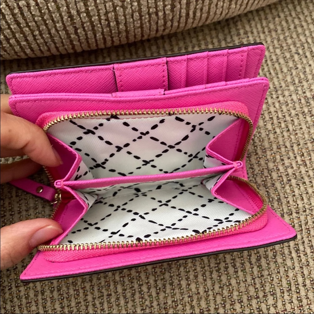 Kate Spade wallet - Picture 3 of 5